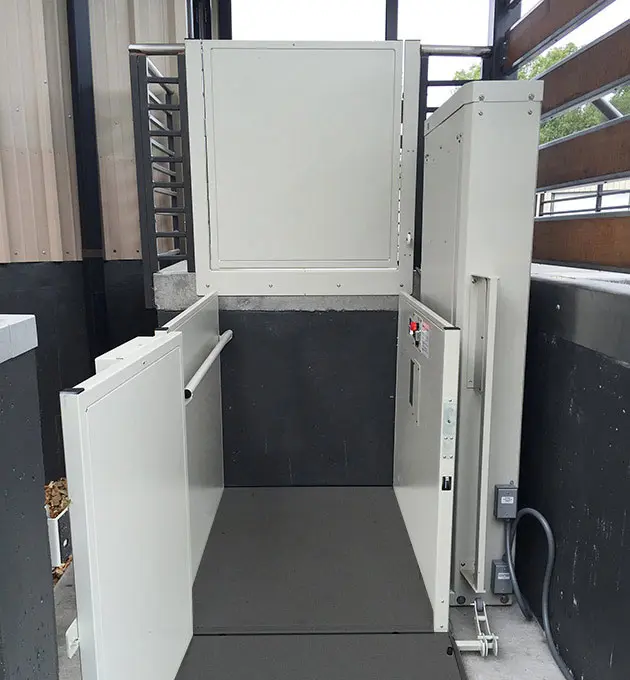 Bruno Commercial Unenclosed Vertical Platform Lift