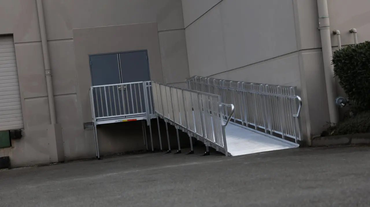 EZ-ACCESS Mobile Office Ramps EZ-ACCESS Mobile Office Ramps