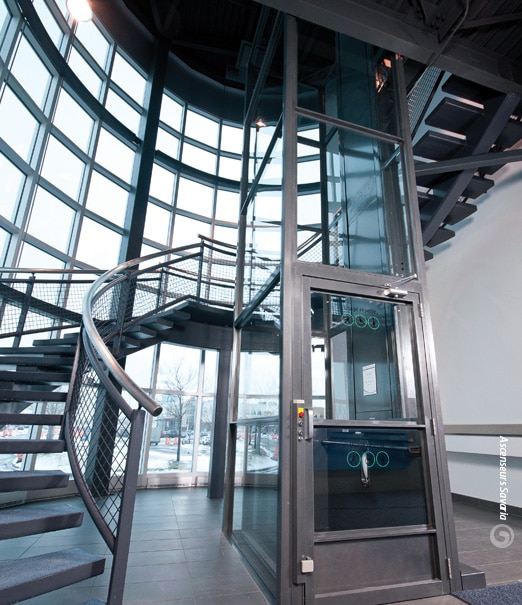 Savaria V-1504 Commercial Vertical Platform Lift Savaria V-1504 Commercial Vertical Platform Lift